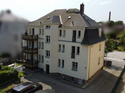 BAUUNTERNEHMEN MANFRED GRAFE - Mauerwerks- und Stahlbetonbau - Dresden, Großenhain, Riesa, Meißen, Radebeul, Sachsen ||| Fassadensanierung inkl. WDVS sowie Maurerarbeiten eines MFH in Radebeul, 2011 (nachher)