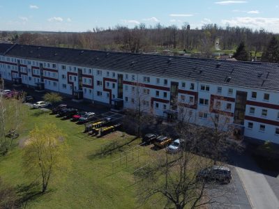 BAUUNTERNEHMEN MANFRED GRAFE - Putz- und Dämmarbeiten - Dresden, Großenhain, Riesa, Meißen, Radebeul, Sachsen ||| Fassadensanierung inkl. WDVS sowie Kellerdeckendämmung eines Mehrfamilienhauses in Großenhain, 2023