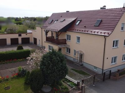 BAUUNTERNEHMEN MANFRED GRAFE - Putz- und Dämmarbeiten - Dresden, Großenhain, Riesa, Meißen, Radebeul, Sachsen ||| Sanierung der Fassade in Großthiemig, 2020