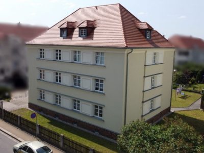 BAUUNTERNEHMEN MANFRED GRAFE - Putz- und Dämmarbeiten - Dresden, Großenhain, Riesa, Meißen, Radebeul, Sachsen ||| Fassadensanierung inkl. WDVS eines denkmalgeschützten MFH in Radebeul, 2011