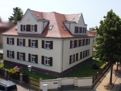 BAUUNTERNEHMEN MANFRED GRAFE - Putz- und Dämmarbeiten - Dresden, Großenhain, Riesa, Meißen, Radebeul, Sachsen ||| Fassadensanierung inkl. WDVS sowie Kellerdeckendämmung eines denkmalge. MFH in Radebeul, 2018