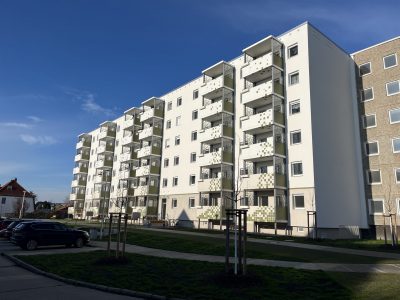 BAUUNTERNEHMEN MANFRED GRAFE - Mauerwerks- und Stahlbetonbau - Dresden, Großenhain, Riesa, Meißen, Radebeul, Sachsen ||| Komplexsanierung der Ludwig-van-Beethoven-Str. 27-30 in Gröditz als WBS70 (Rohbau & FassadeWDVS), 2024