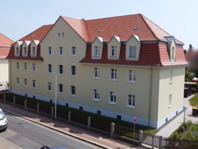 BAUUNTERNEHMEN MANFRED GRAFE - Putz- und Dämmarbeiten - Dresden, Großenhain, Riesa, Meißen, Radebeul, Sachsen ||| Fassadensanierung inkl. WDVS sowie Kellerdeckendämmung eines MFH in Radebeul, 2021